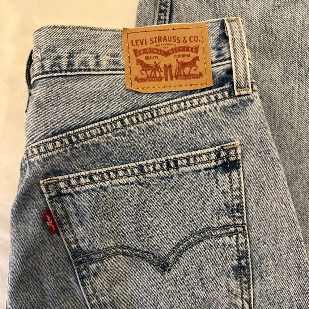 Levi’s Low Pro Straight